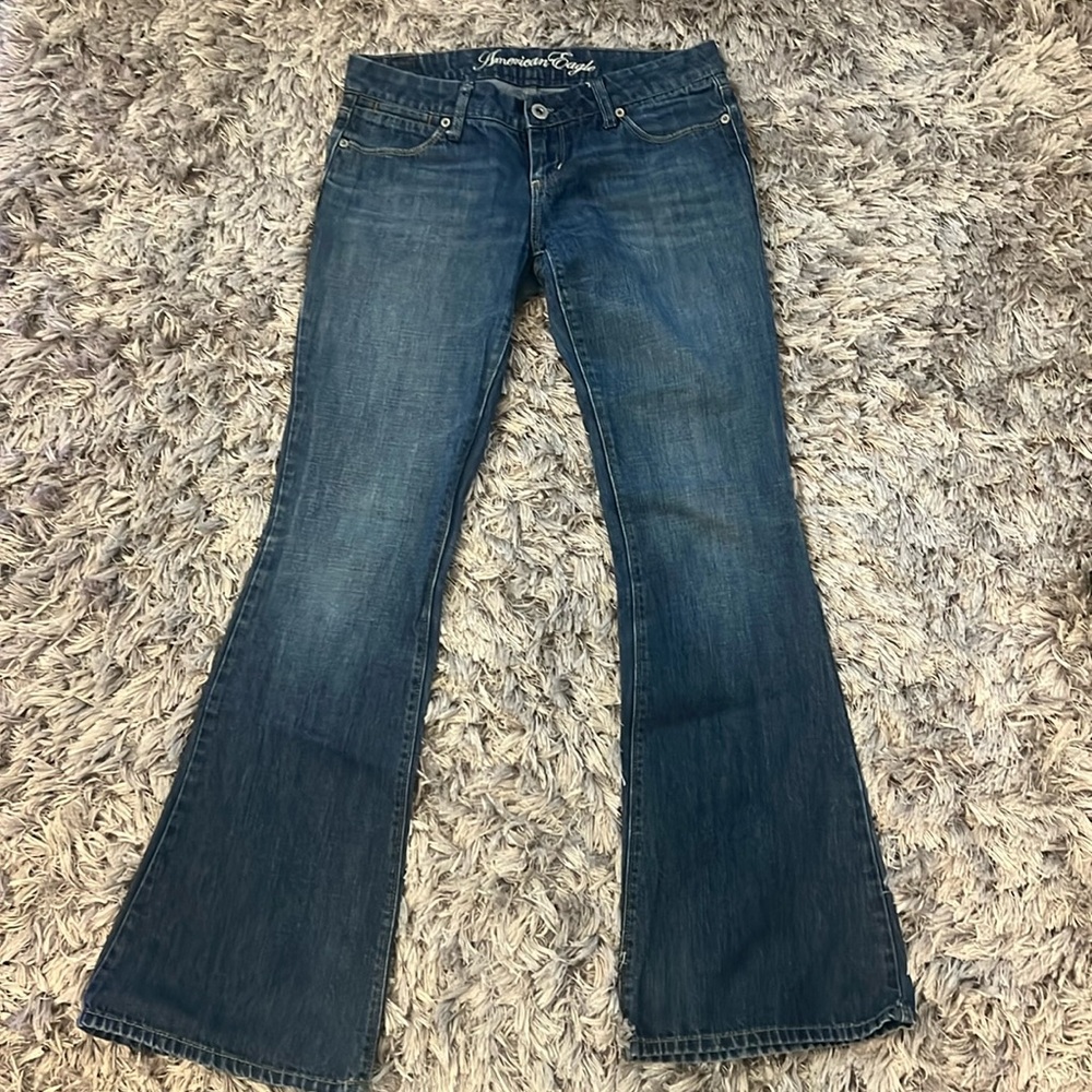 Women’s Size 4, American Eagle Real Flare Jeans